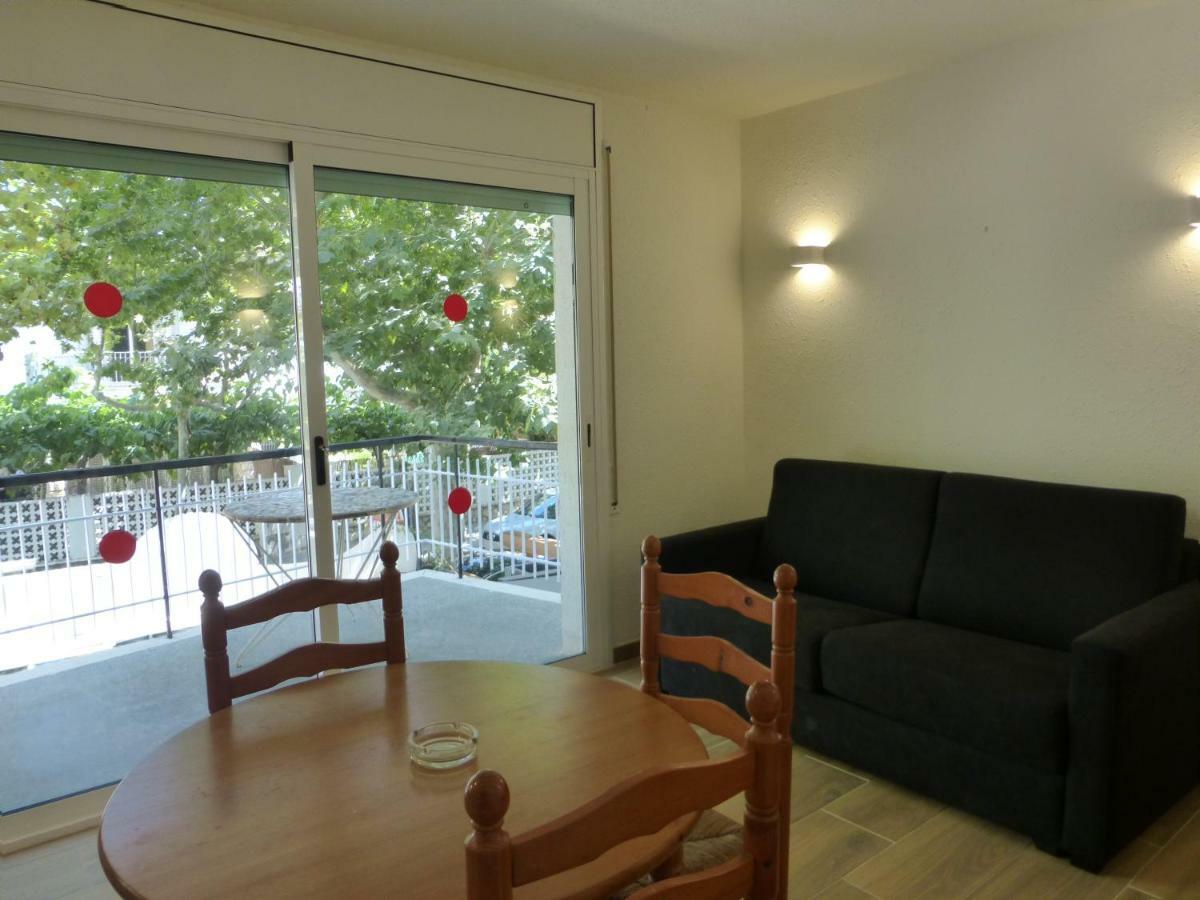 Rentalmar Delfos Playa Salou Buitenkant foto