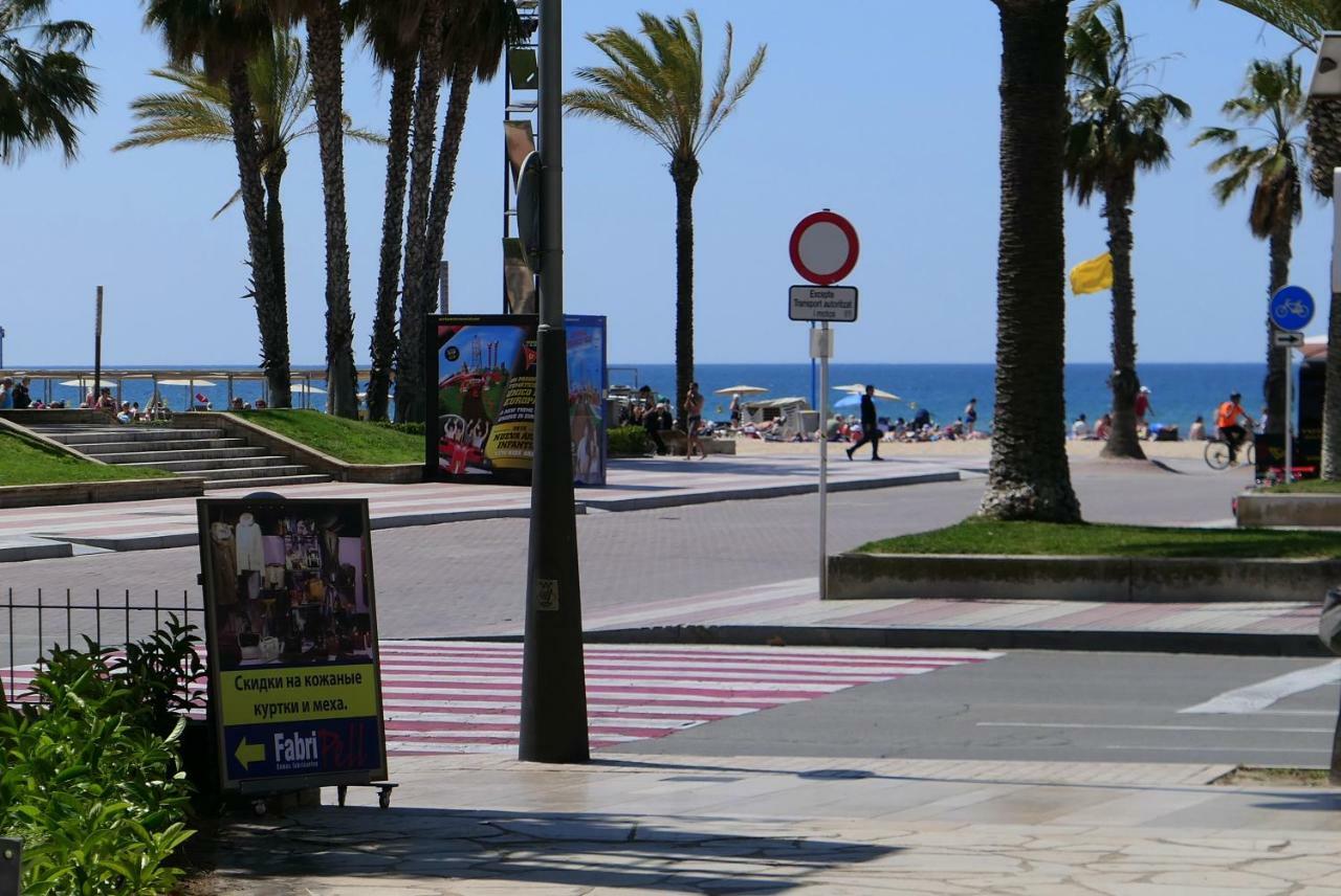 Rentalmar Delfos Playa Salou Buitenkant foto